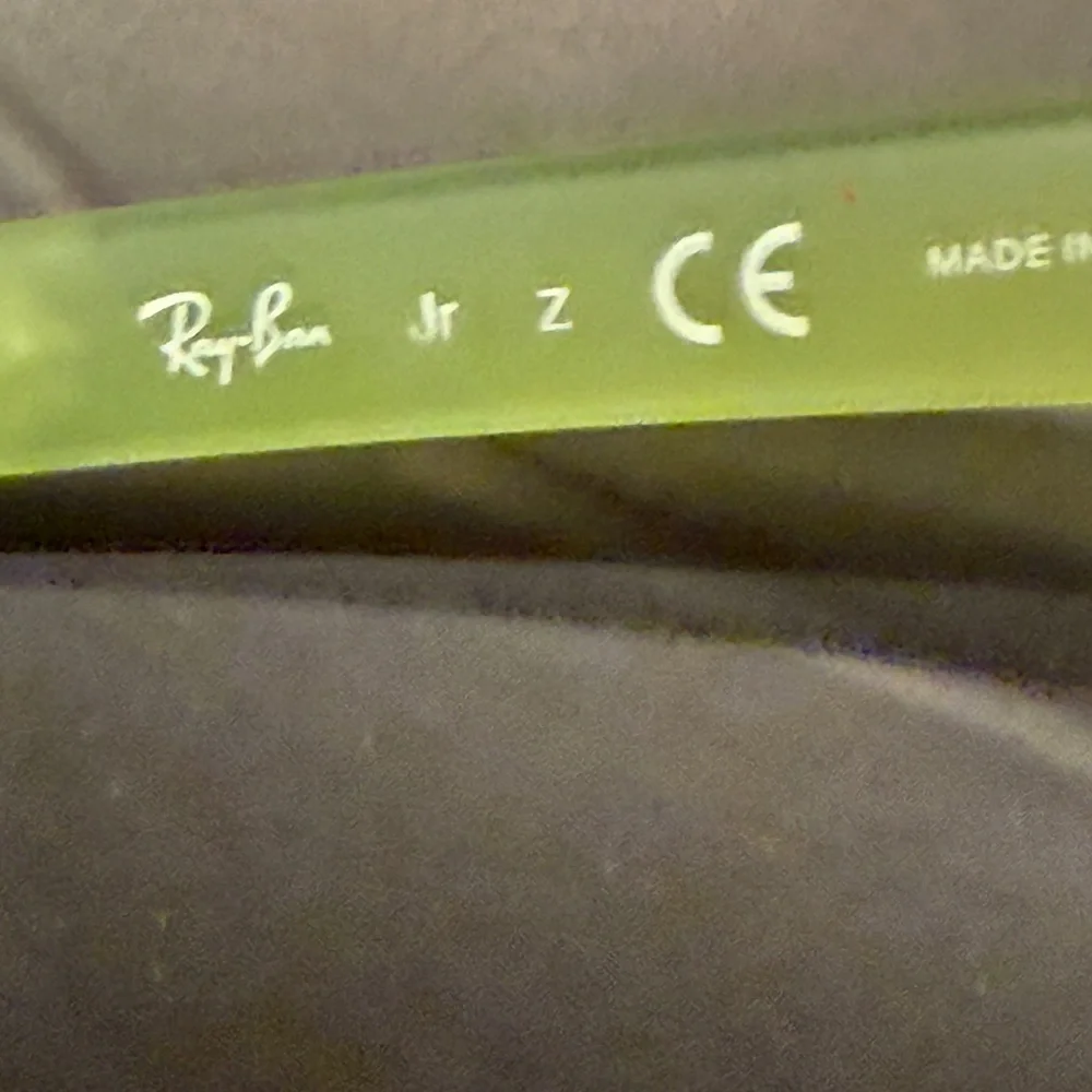 Ray-Ban RJ9057S 198/71 Junior Kid's Sunglasses 50 /15/ 130 3N - Picture 5 of 9